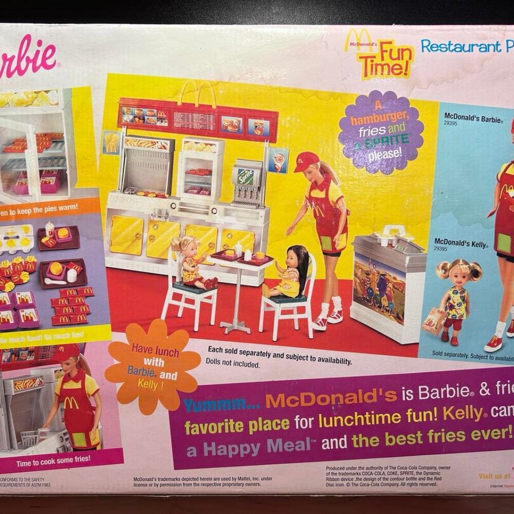 Mattel 2001 Barbie “McDonalds, Fun Time” Restaurant Playset